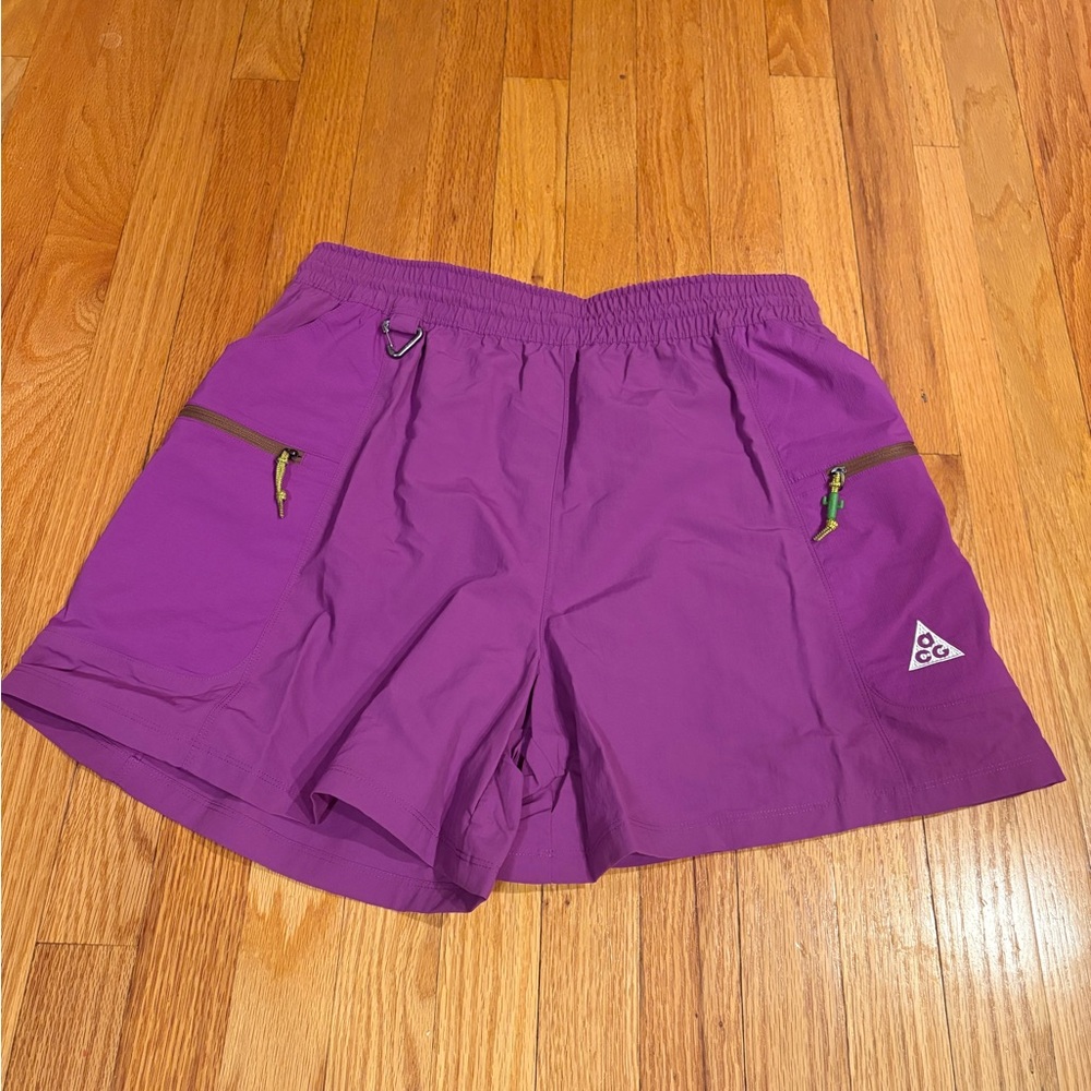 Nike ACG Deathbloom Hiking Shorts Women’s Medium New W Tags $80 Retail